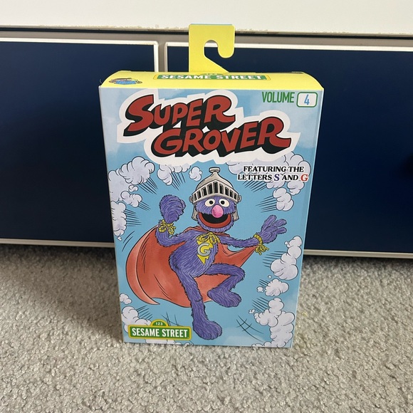 Neca Other - NECA Sesame Street Super Grover
